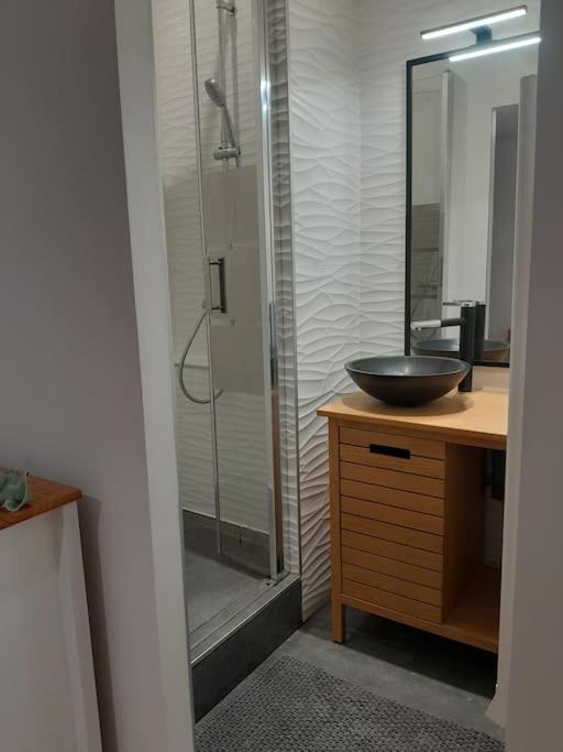 Appartement 75M2 Plein Centre Face A La Mairie Morlaix Exterior photo